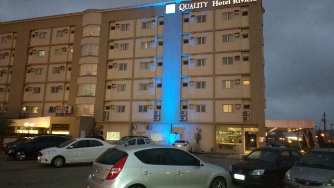 teste luminária led fachada projeto iluminação hotel quality Jundiaí arquiteto caio pelisson luminotécnica